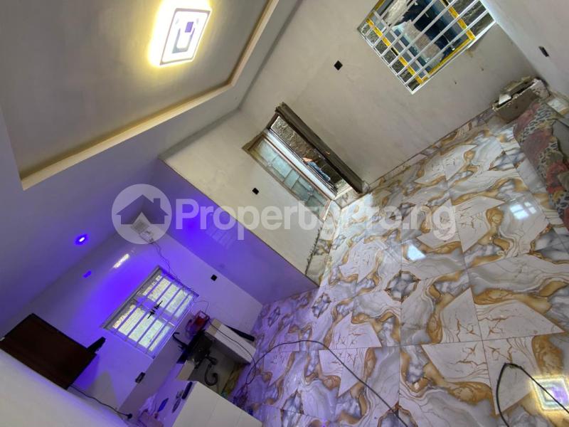 1 bedroom Flat / Apartment for rent ?? Location: Dipo Olubi Street, Off Adekunle Kuye, Surulere Surulere Lagos