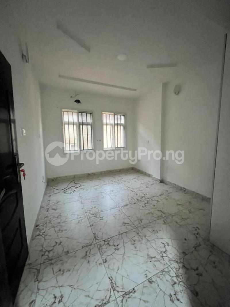 Flat / Apartment for rent  Osapa london Lekki Lagos