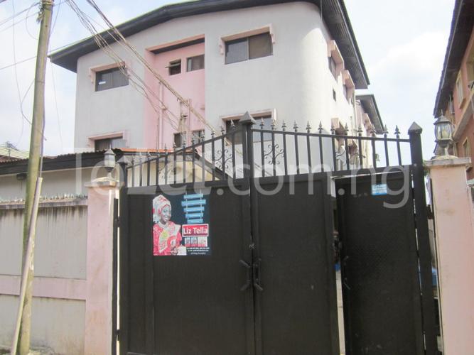 2 bedroom Flat / Apartment for rent 17, Yusuf Street Surulere Surulere Lagos