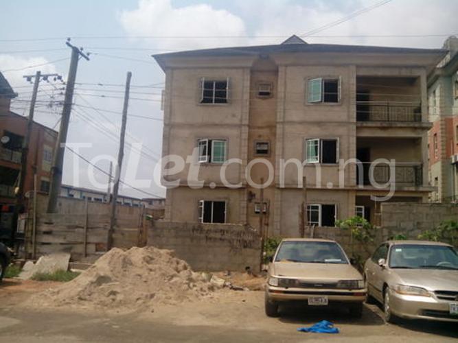 3 bedroom Flat / Apartment for rent 70, Adetola Street Surulere Surulere Lagos - 0