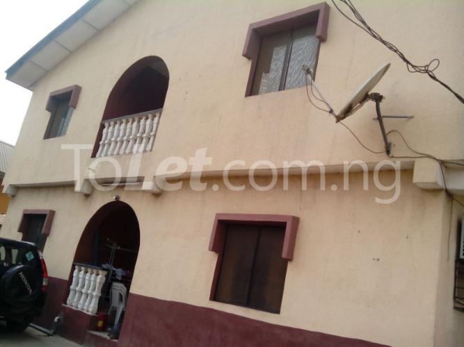 3 bedroom Flat / Apartment for rent Olaliye Street Behind Gtb Sawmilll Shomolu Shomolu Lagos
