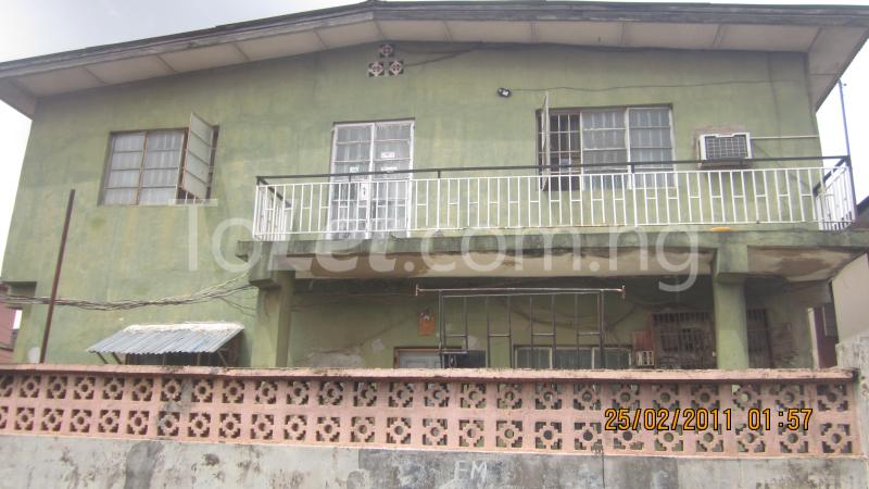 3 bedroom Flat / Apartment for rent Sonubi Street Off Oriola Street Ketu Kosofe/Ikosi Lagos