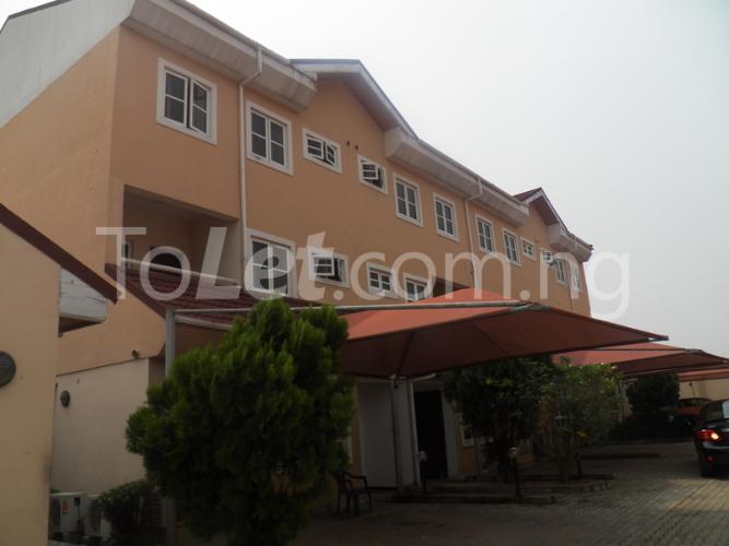 5 bedroom House for rent No 13, Ogunyemi Off Palace Road Victoria island Victoria Island Lagos