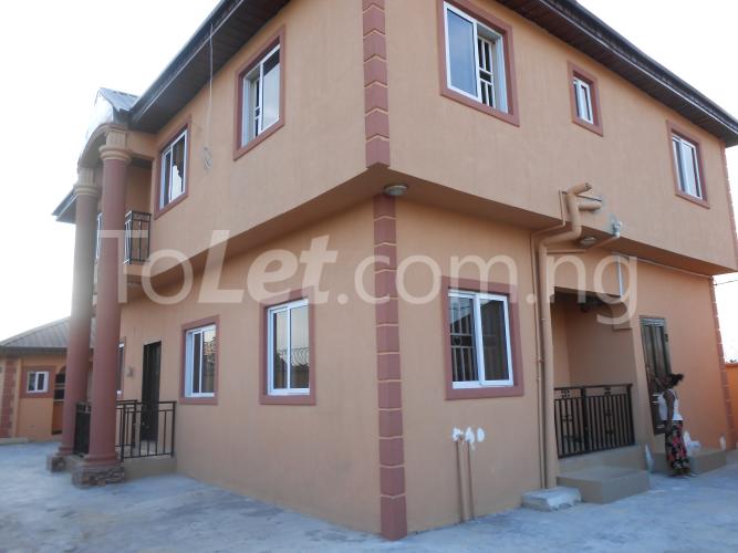 3 bedroom Flat / Apartment for rent Rotimi Ilesanmi Sreet, Boundry. Majek Bustop, Lekki Epe Express Way Ajah Ibeju-Lekki Lagos - 0