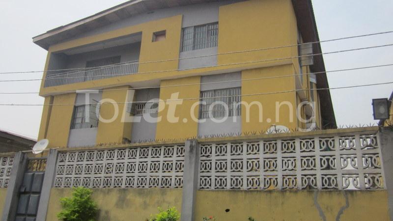 3 bedroom Flat / Apartment for rent 16, Tinubu Street Ketu Kosofe/Ikosi Lagos