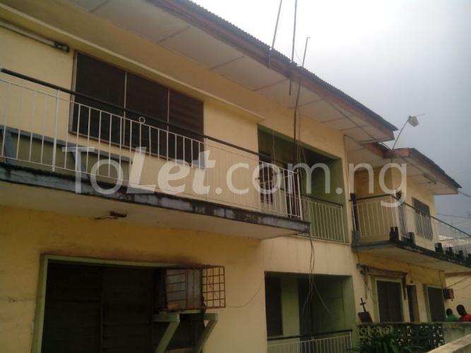 3 bedroom Flat / Apartment for rent No 2, Iyiola Olawale Street Off St Finbars Road Yaba Yaba Lagos - 0