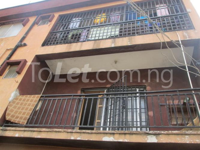 3 bedroom Flat / Apartment for rent Chief Mike Close Oshodi Expressway Oshodi Lagos