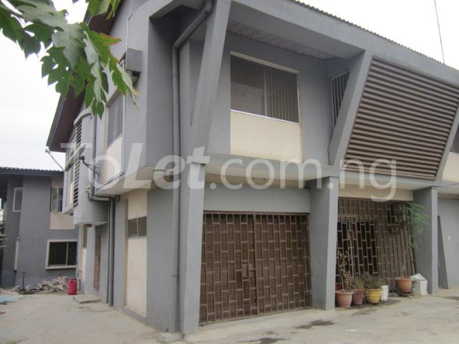 3 bedroom Flat / Apartment for rent 3, Onakoya Street Off Oladogba Street Ketu Kosofe/Ikosi Lagos