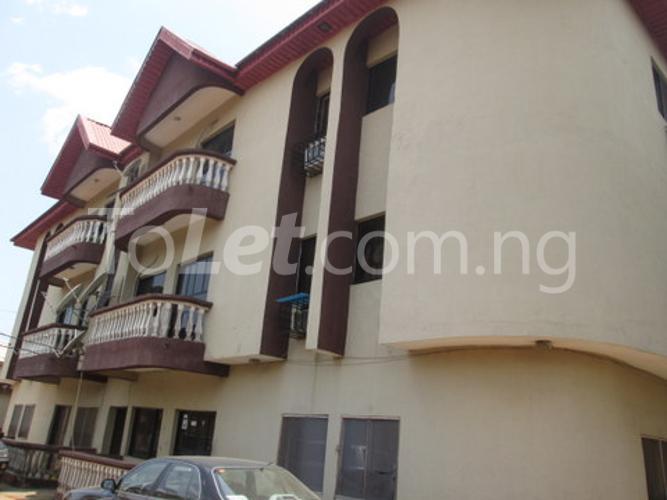 Flat / Apartment for rent Daniel Ekwerenmadu Street Oshodi Expressway Oshodi Lagos