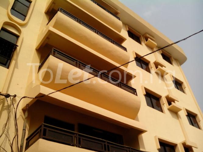 2 bedroom Flat / Apartment for rent 91, Shipeolu Street Shomolu Shomolu Lagos