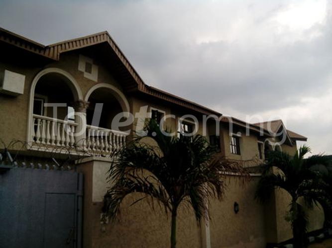 3 bedroom House for rent Ike Asongwa Close Maryland Ikeja Lagos