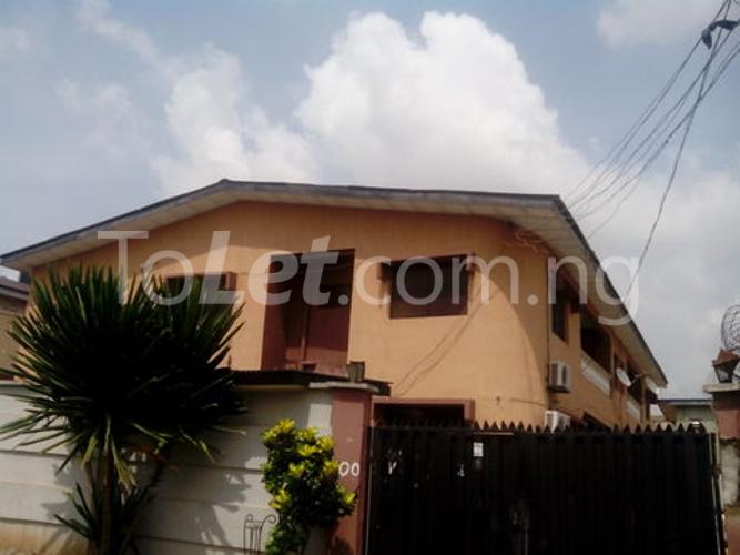 3 bedroom Flat / Apartment for rent Emmanuel Keshi Street, Magodo G.r.a Ketu Kosofe/Ikosi Lagos