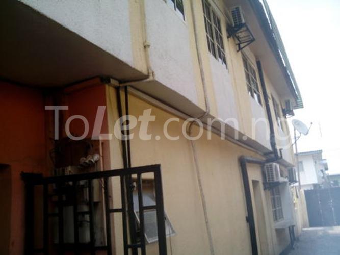 6 bedroom House for rent 10b Oyeyemi Ikeja Ikeja Lagos