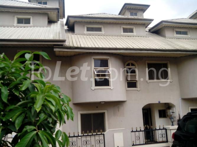4 bedroom House for rent Omofade Crescent Ojodu Ojodu Lagos