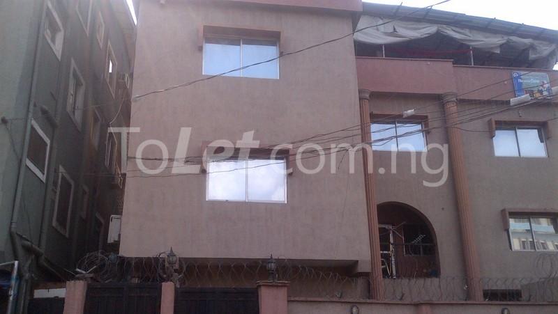2 bedroom Flat / Apartment for rent 24, Ayodele Street (by Simpson) Yaba Yaba Lagos - 0
