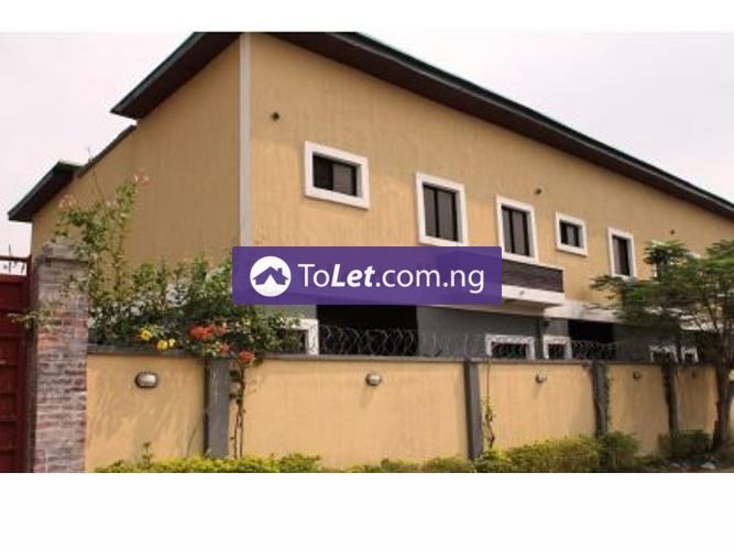 3 bedroom Flat / Apartment for rent Olokonla Street Ajah Ibeju-Lekki Lagos