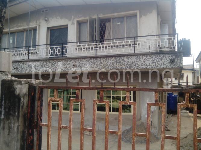3 bedroom Flat / Apartment for rent 4, Alhaji Ottun Street Oduduwa Finicky Bustop Surulere Surulere Lagos