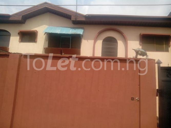 3 bedroom Flat / Apartment for rent 8, Shade Shomefun Off Ransanwo Surulere Surulere Lagos