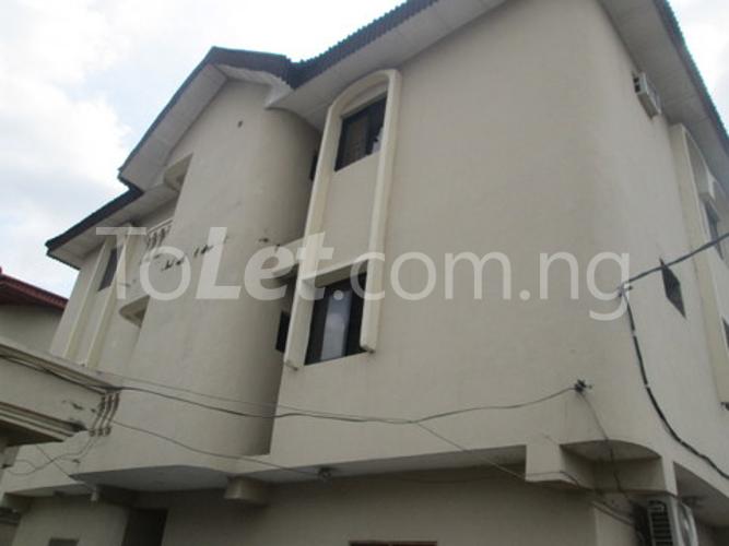 3 bedroom Flat / Apartment for rent Daniel Ekweanua Street Oshodi Expressway Oshodi Lagos