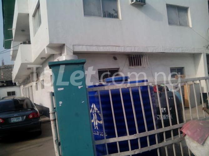 Commercial Property for rent 10, Community Road Yaba Yaba Lagos