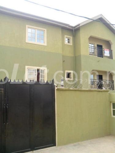 3 bedroom Flat / Apartment for rent Abanikanda, Off Haruna, Off College Road Ogba Ogba-Egbema-Ndoni Lagos