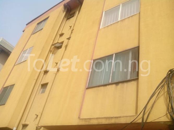 3 bedroom Flat / Apartment for rent 151, Adetola Street Surulere Surulere Lagos - 0