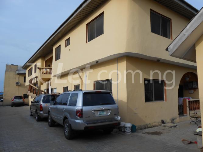 3 bedroom Flat / Apartment for rent 14 Alfred Olujide Close, Lekki Epe Expressway Ajah Ibeju-Lekki Lagos