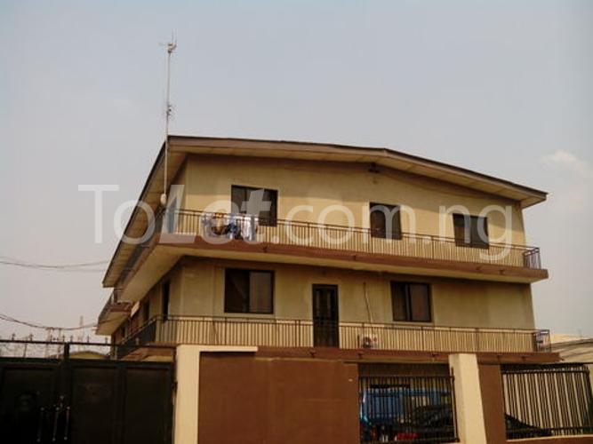 3 bedroom Flat / Apartment for rent 1 Oladogba Street Off Funmilayo Ketu Kosofe/Ikosi Lagos
