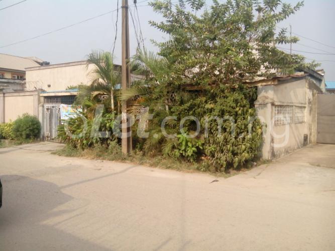 2 bedroom House for rent 50, Modupe Johnson Street Off Adeniran Ogun Surulere Surulere Lagos