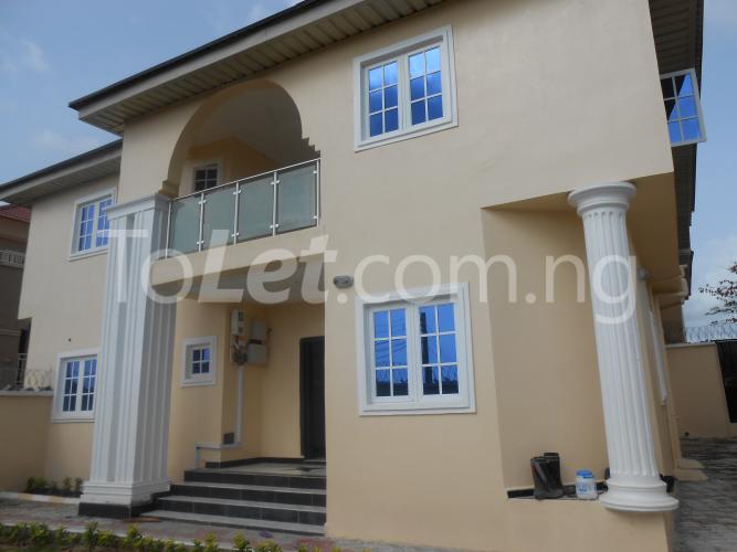 3 bedroom Flat / Apartment for rent Keji Olakide Street, Idiagbon Estate,majek Bus Stop, Sangotedo Ajah Lagos - 0