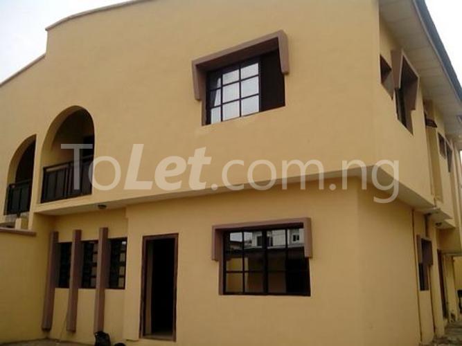 4 bedroom Flat / Apartment for rent Agoro Street Ojodu Ojodu Lagos
