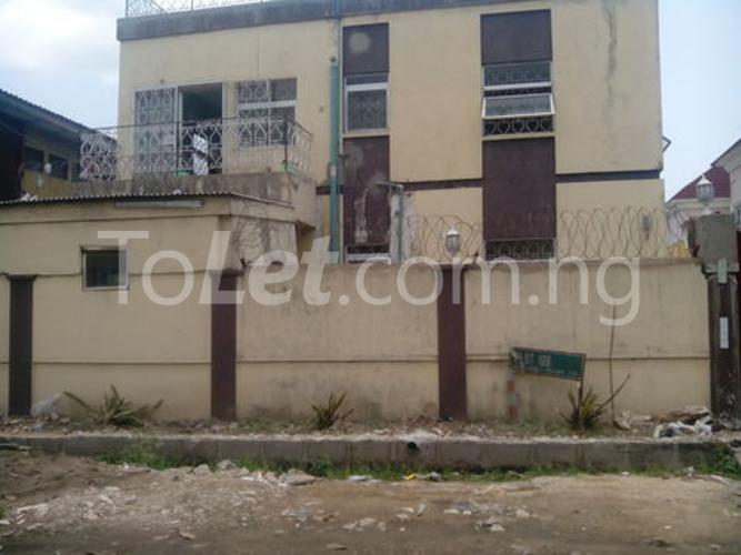 3 bedroom Flat / Apartment for rent 20, Muritala Animashaun Street Surulere Surulere Lagos - 0