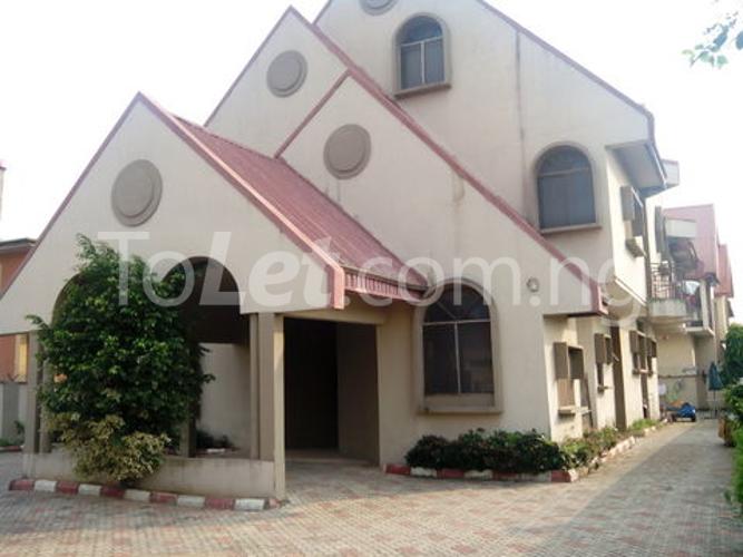 3 bedroom Flat / Apartment for rent 12 Adetoba Street Ojodu Ojodu Lagos