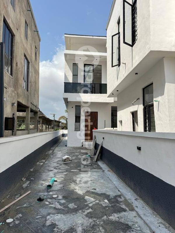 4 bedroom House for rent Sangotedo Ajah Lagos
