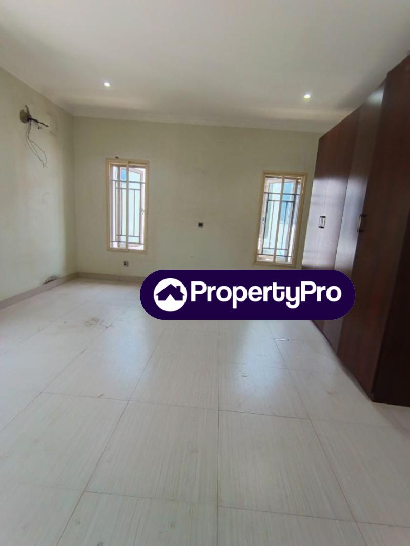 3 bedroom Flat / Apartment for rent By Spg Road By Ologolo, Igbo Efon Traffic Light Lekki Lagos
