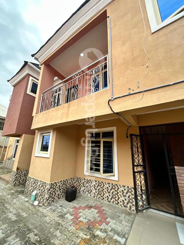 3 bedroom House for rent Ogombo Ajah Lagos