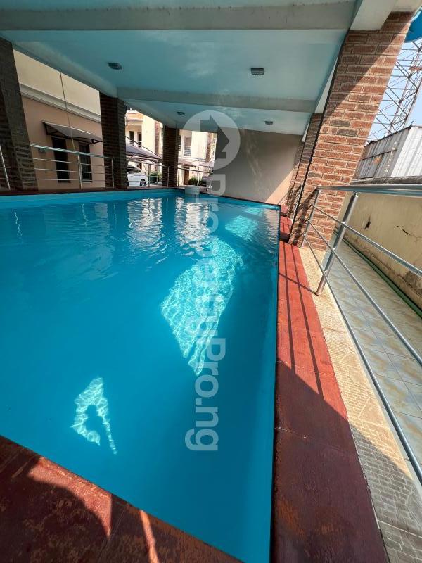 1 bedroom Flat / Apartment for rent Abiola Court 10 chevron Lekki Lagos