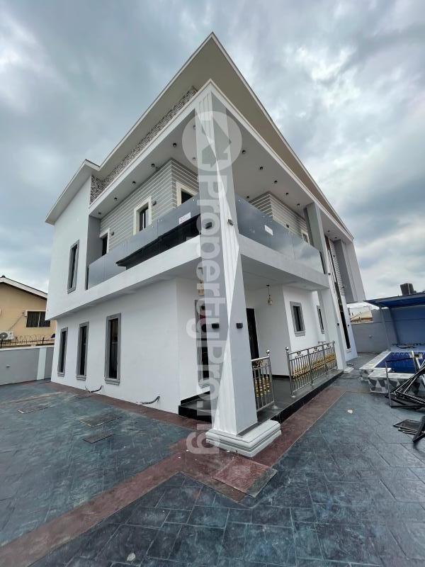 5 bedroom House for sale Medina Gbagada Lagos