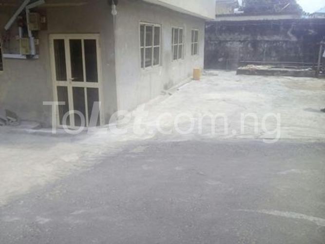 5 bedroom House for rent Off Akoka Road, Yaba Yaba Lagos