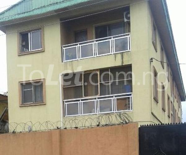 3 bedroom Flat / Apartment for rent Onike Road, Yaba Yaba Lagos - 0