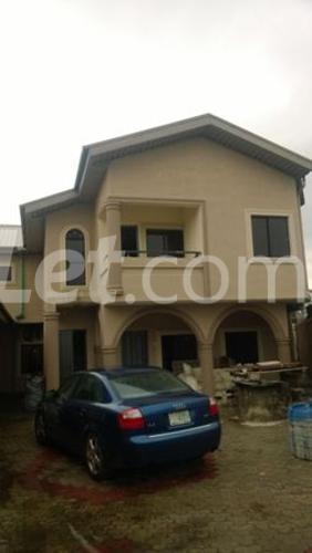 3 bedroom Flat / Apartment for rent Oseni Close, Surulere Surulere Lagos