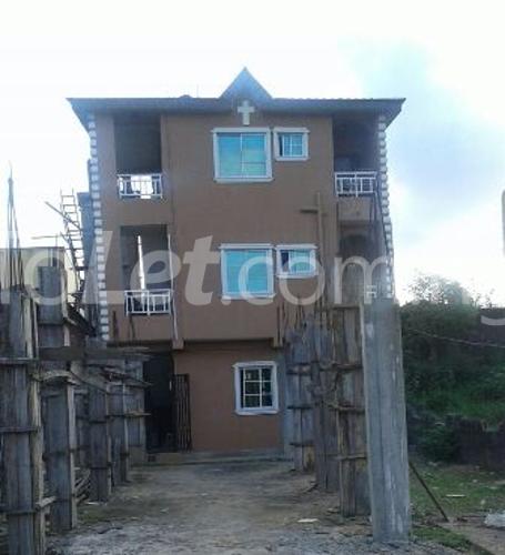 2 bedroom Flat / Apartment for rent Adekunle Street, Yaba Yaba Lagos