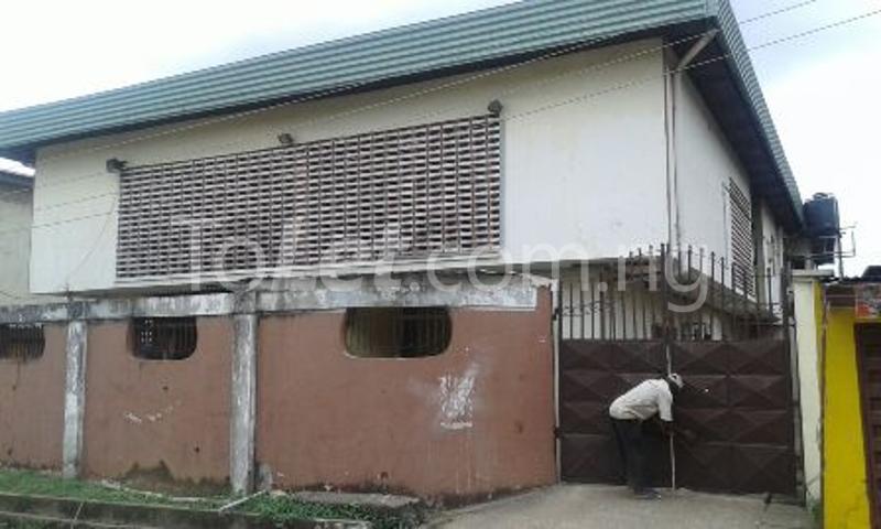 4 bedroom House for rent Onike Iwaya Estate, Yaba Yaba Lagos