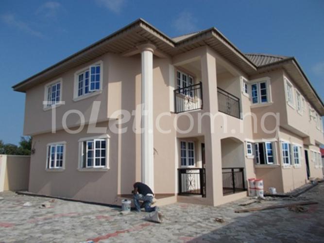 3 bedroom Flat / Apartment for rent Off Gbetu Road, ibeju lekki Ibeju-Lekki Lagos