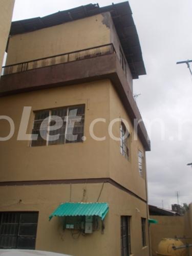 3 bedroom Flat / Apartment for rent Alhaji Sanusi Street, Off Mosabalaje, Okota Isolo Lagos