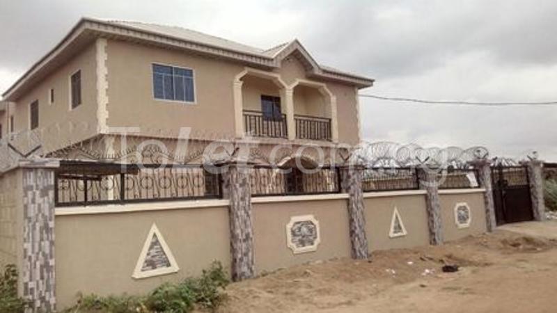 3 bedroom Flat / Apartment for rent Ayobo, Alimosho Lagos