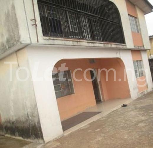 3 bedroom Flat / Apartment for rent Alaguntan, Alimosho Lagos