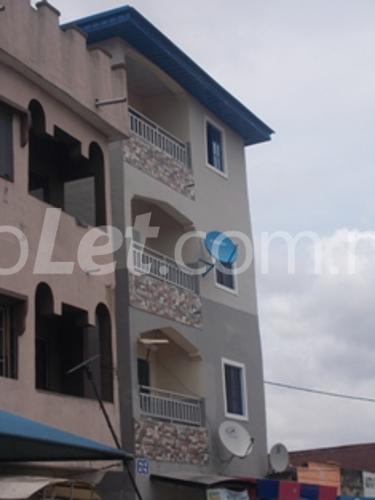 2 bedroom Flat / Apartment for rent Old Yaba Road. Yaba Yaba Lagos