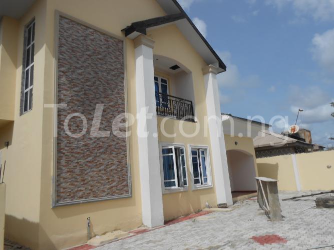4 bedroom House for rent Dora Kumiyi Close, Graceland Estate Ajah Ibeju-Lekki Lagos