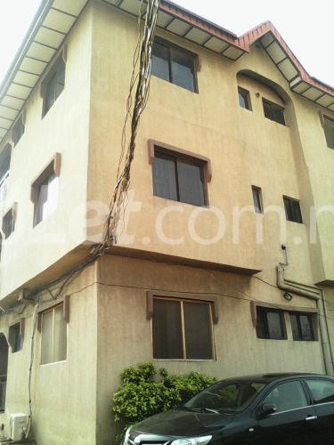 3 bedroom Flat / Apartment for rent Ajayi Road Ikeja Ikeja Lagos